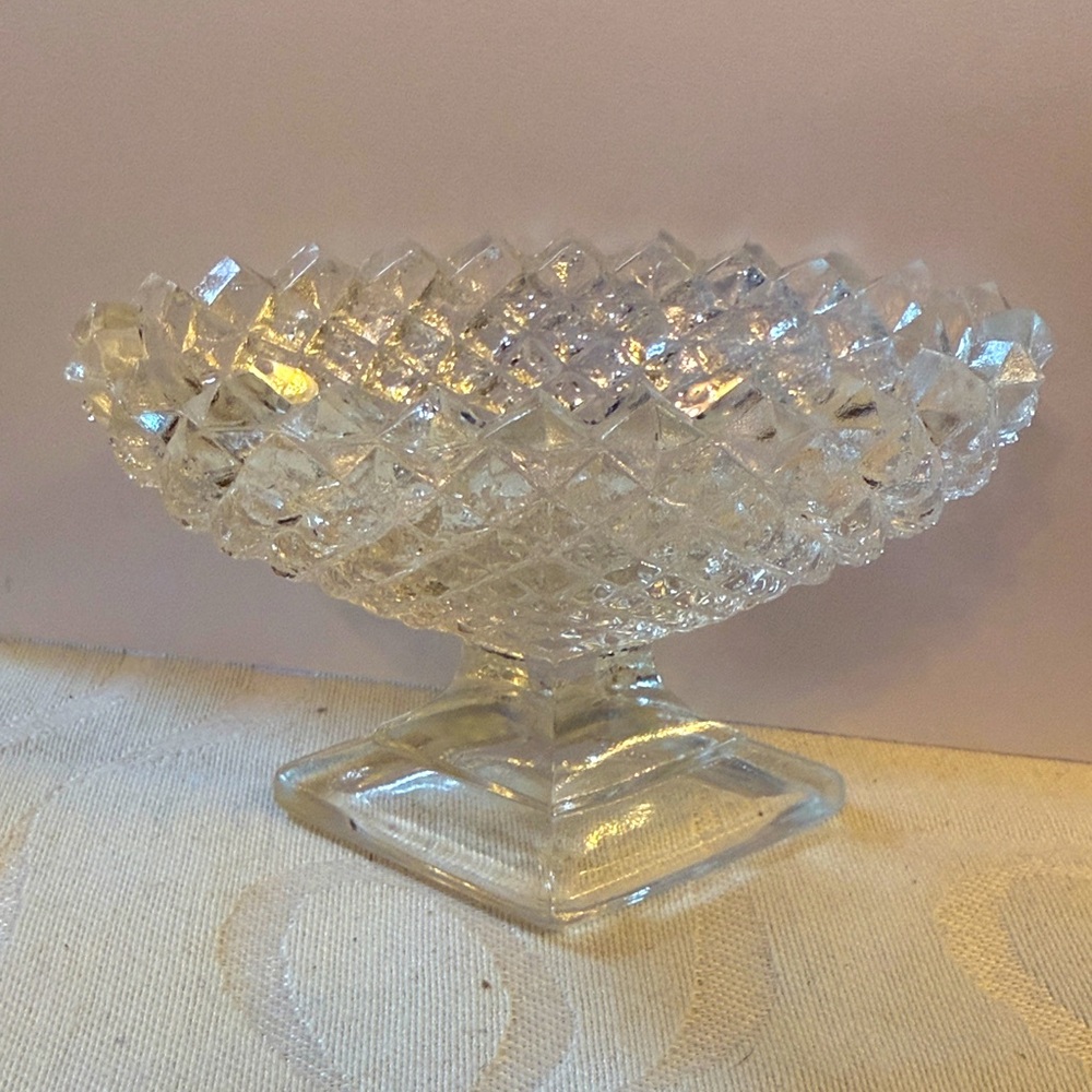 Vintage Westmoreland English Hobnail Clear Glass Sawtooth Pedestal Salt Cellar